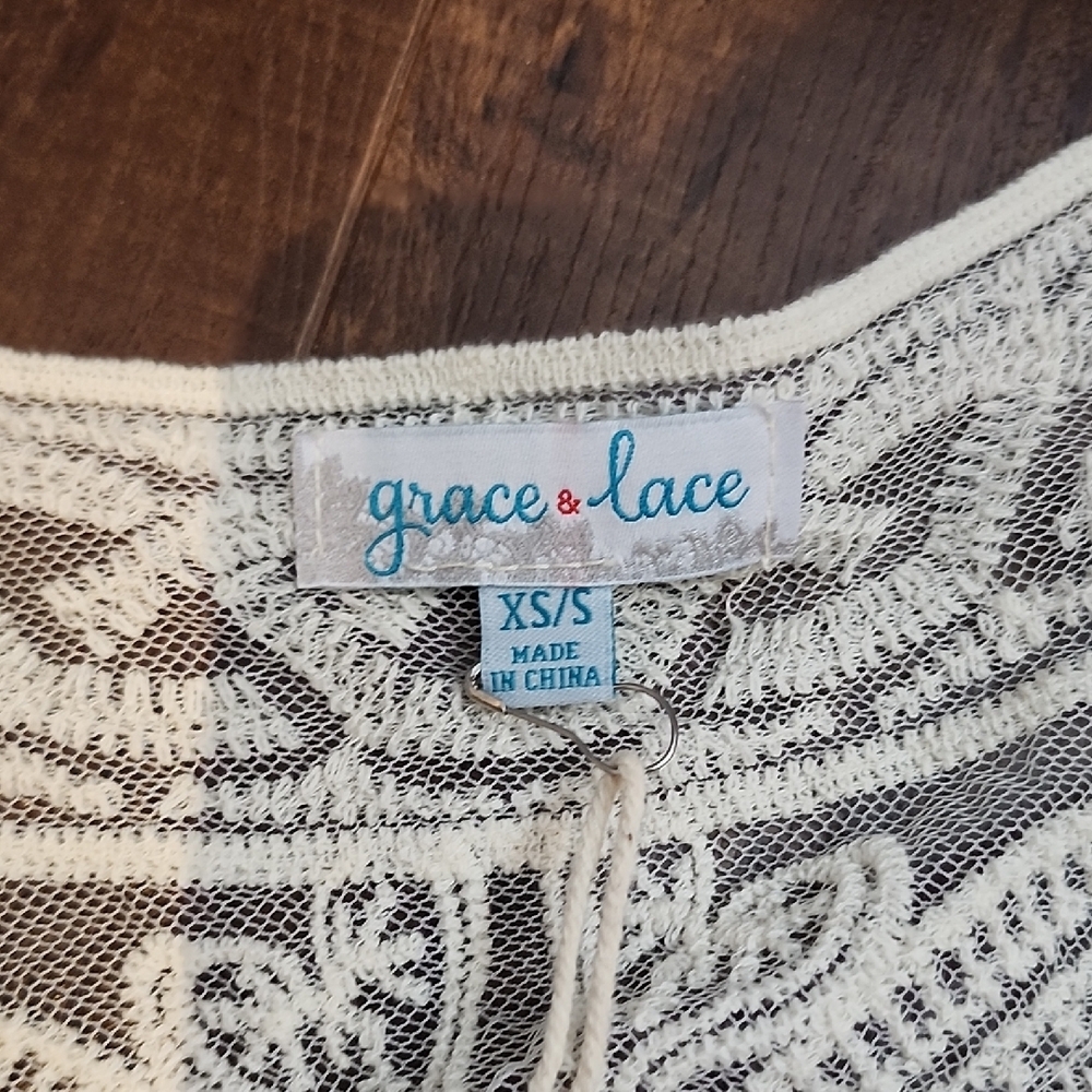 Grace & Lace Cream Lace Cardigan - Picture 3 of 4